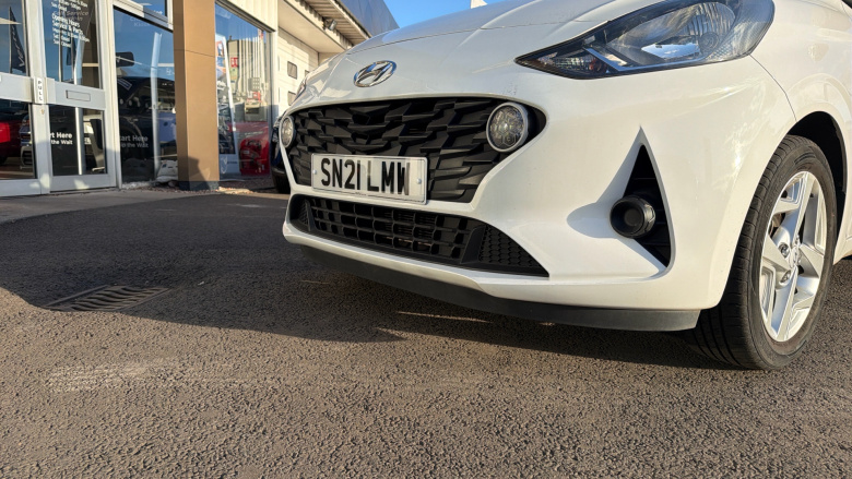 Hyundai i10 1.0 MPi SE Connect 5dr Petrol Hatchback